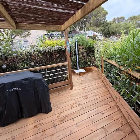 Campsite Ecrin De L'ile D'or Saint-Raphael (Var)