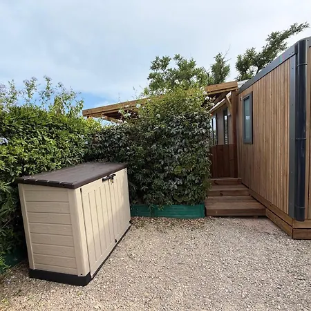 Ecrin De L'ile D'or Campsite *